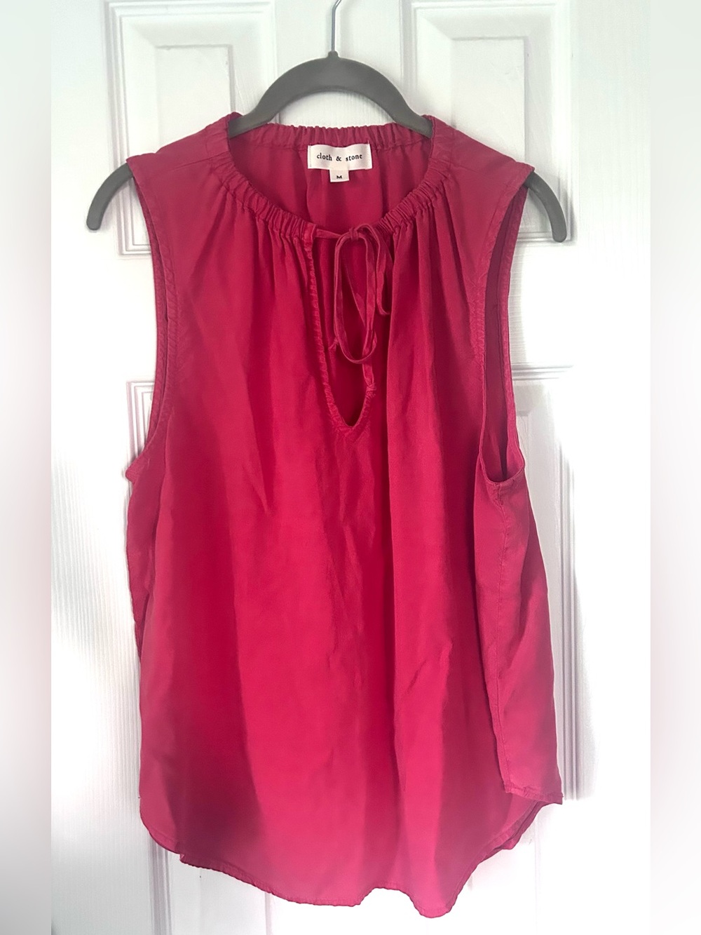Cloth & Stone Red Tencel Lyocell Sleeveless Tie Neck Blouse Size M